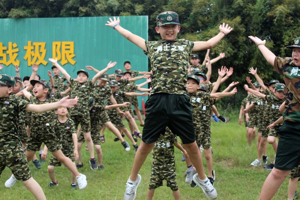 九龍坡夏令營早操訓練